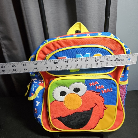 Sesame Street Elmo kids roller backpack - Picture 6 of 12